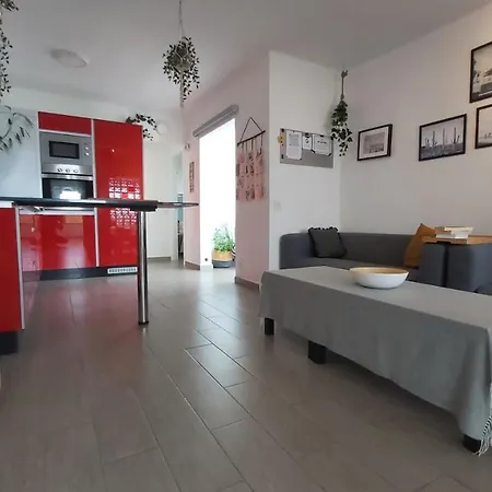 Apartamento Ailana Vistas Al Mar Y Con Piscina Costa Teguise